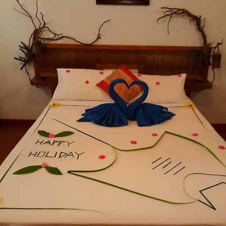 Hudhu Raakani Lodge Maldives Thinadhoo  ภายนอก รูปภาพ
