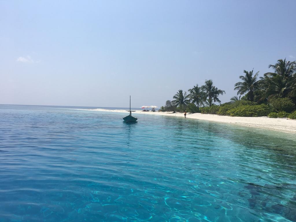 Hudhu Raakani Lodge Maldives Thinadhoo  ภายนอก รูปภาพ