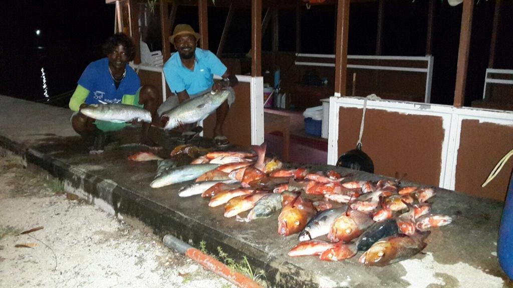 Hudhu Raakani Lodge Maldives Thinadhoo  ภายนอก รูปภาพ
